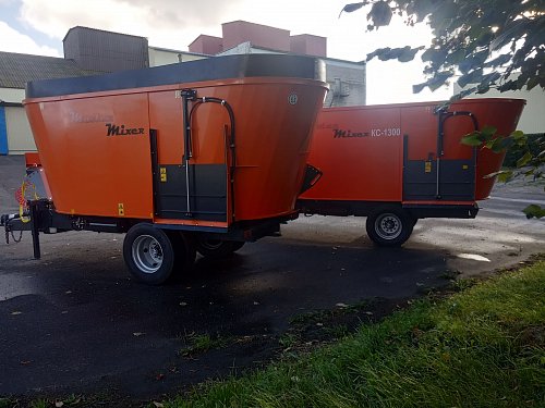 Кормосмеситель вертикальный КС-1300